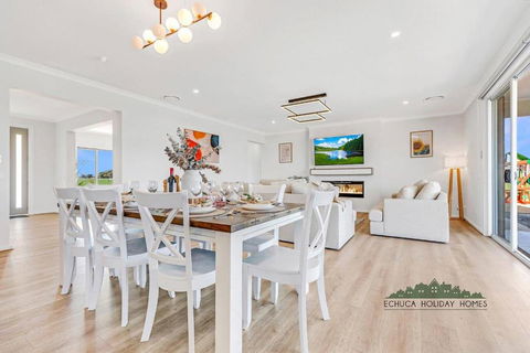 Riverside Meadows - Accommodation Mount Tamborine 3