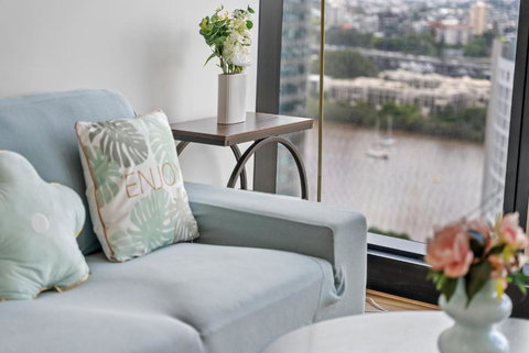 RiverViews 1BR 1BA Skytower Apt With Pool, Gym, Sauna - Accommodation Mount Tamborine 2