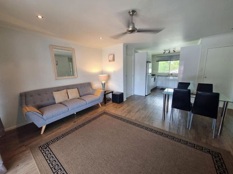 Residential Two-bedroom Unit On The Strand, Self-check In, Wi-fi - Accommodation Mount Tamborine 0