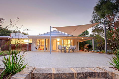 Salt Life - Accommodation Mount Tamborine 0