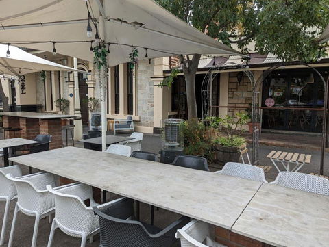 Rob Roy Room 1 - Accommodation Mount Tamborine 1