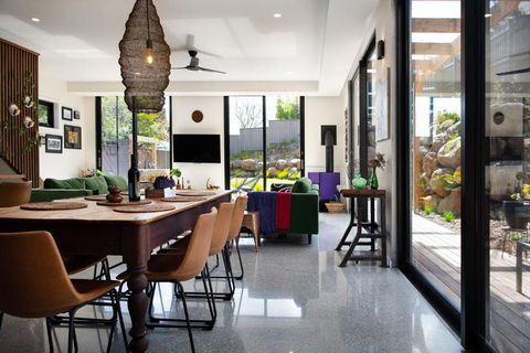 Rocky Hollow - Accommodation Mount Tamborine 0