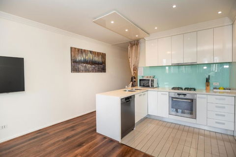 Rome Sky Villa - Accommodation Mount Tamborine 3