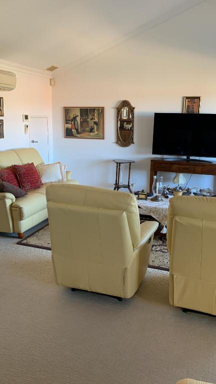 Room With A View - Accommodation Mount Tamborine 2