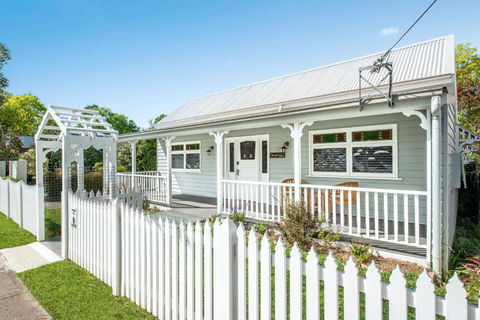 Rosemill Cottage - Mobility Friendly Accommodation Never Looked Better! - Accommodation Mount Tamborine 0