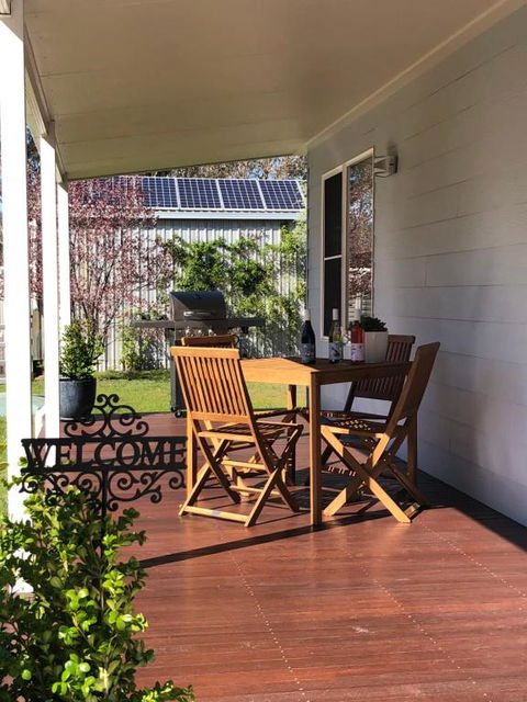 Rosewood Cottage - Accommodation Mount Tamborine 2