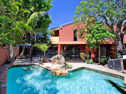 Ross Cres Spacious Private Beach House - Accommodation Mount Tamborine 0