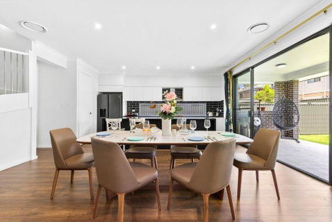 Rouse Hill Fancy 5bedrooms House - Accommodation Mount Tamborine 0