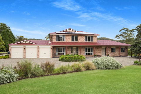 Roxy - A Secluded Luxury Estate Near Berry, Where Serenity Meets Family Comfort - Accommodation Mount Tamborine 1