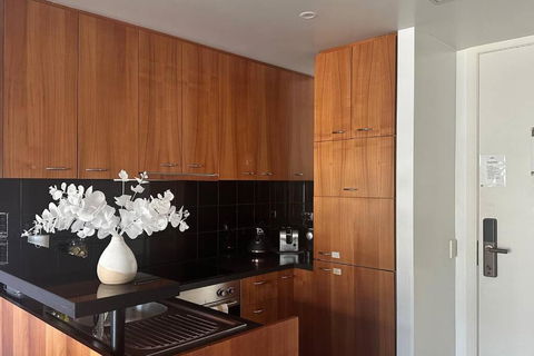 Royal Garden Residence - Accommodation Mount Tamborine 2