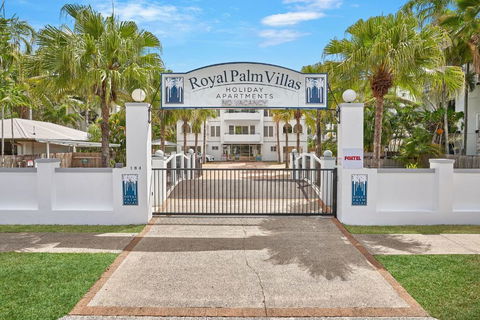 Royal Palm Villas - Accommodation Mount Tamborine 2