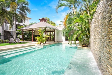 Royal Pavilions 8 - Accommodation Mount Tamborine 0