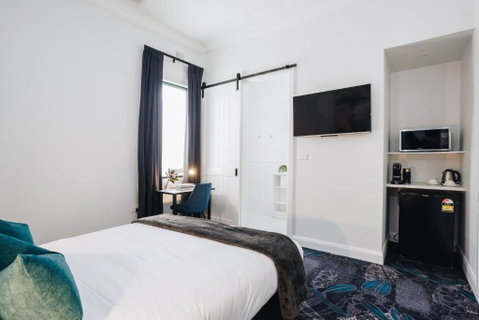 Royal Hotel Wyong - Accommodation Mount Tamborine 2