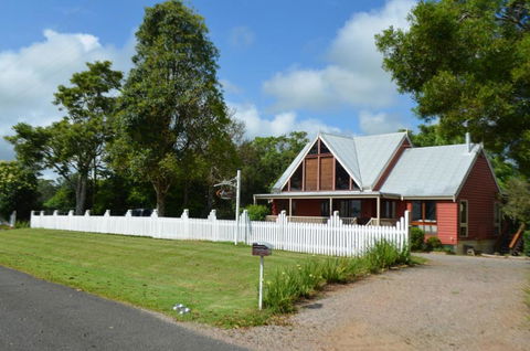 Ruddles Retreat - Accommodation Mount Tamborine 2