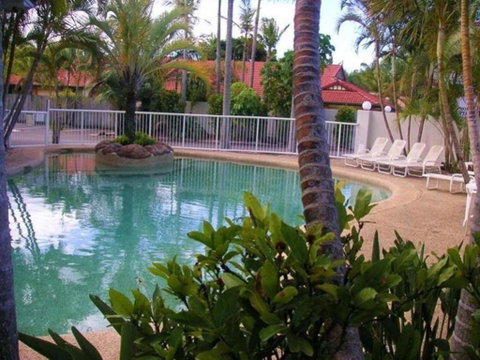 Runaway Bay Motor Inn - Accommodation Mount Tamborine 1