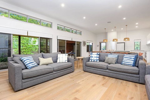 Russell Street Retreat - Accommodation Mount Tamborine 1