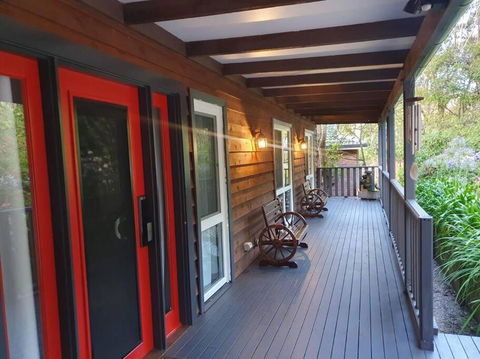 Rustic Queen Of Leura - Accommodation Mount Tamborine 3