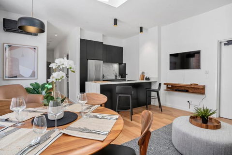 Sanctuary At Saddlers - Where Rustic Meets Refined - Accommodation Mount Tamborine 3