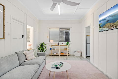 Sage Cottage! CBD Perfection! - Accommodation Mount Tamborine 0