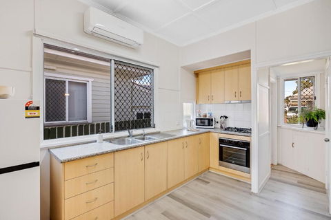 Sage Cottage! CBD Perfection! - Accommodation Mount Tamborine 1