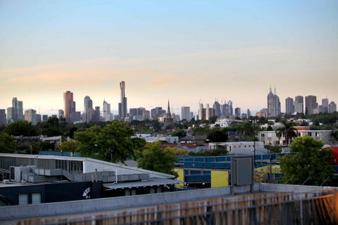 Saint George - The Townhouse - Accommodation Mount Tamborine 0