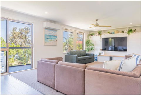 Salt & Sand Getaway - Accommodation Mount Tamborine 2
