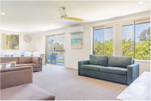 Salt & Sand Getaway - Accommodation Mount Tamborine 3