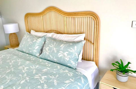 Salty Blue Beach House - Accommodation Mount Tamborine 1