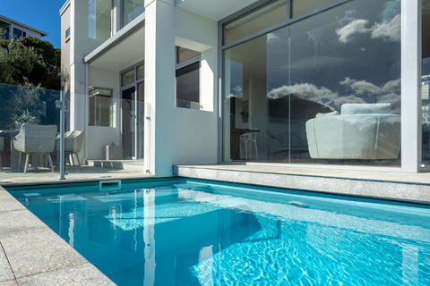 Salty Kiss I Private Properties - Accommodation Mount Tamborine 3