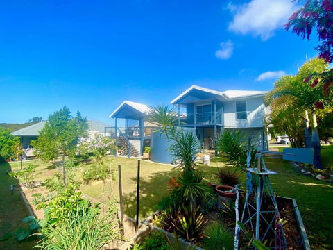 Salty Souls - Accommodation Mount Tamborine 3