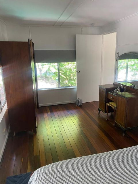 Samantha - Accommodation Mount Tamborine 2