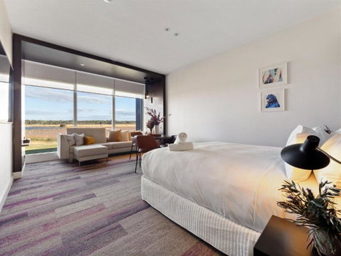 Samphire Chalet Tuart - Accommodation Mount Tamborine 3