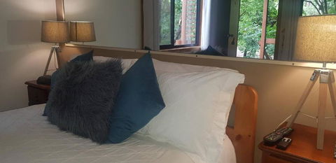 Samurai Beach Bungalows - Port Stephens YHA - Accommodation Mount Tamborine 2