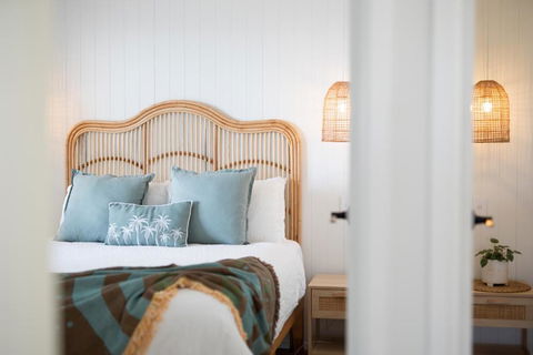Sanbis Cabin - Hidden Boutique Retreat, Sea Views - Accommodation Mount Tamborine 0