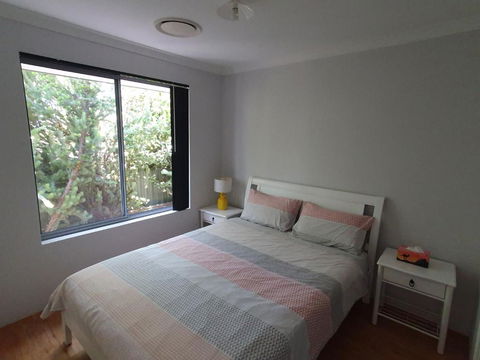 Sandalwood Guest Room - Accommodation Mount Tamborine 2