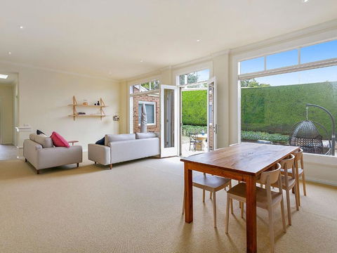 Sandborne Moments To The Sand - Accommodation Mount Tamborine 2