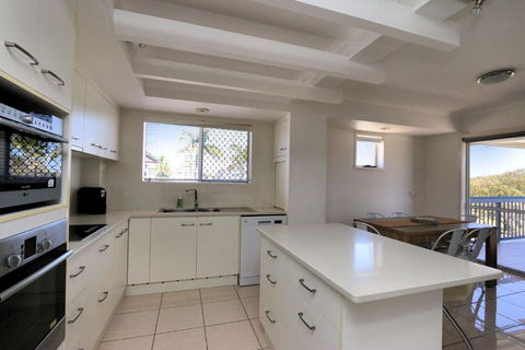 Sandcastles 6 - Accommodation Mount Tamborine 3