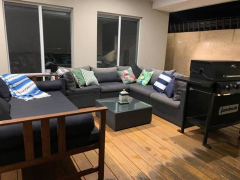 Sandpiper Island Tranquil Waterfront Views & Jetty - Accommodation Mount Tamborine 3