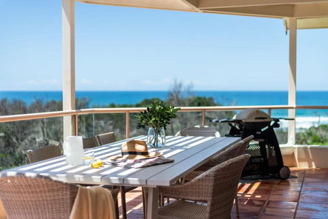 Sandrift Two - Oceanstays - Accommodation Mount Tamborine 1