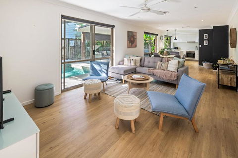 Sandy Dunes Retreat Pet-Friendly Wurtulla Home - Accommodation Mount Tamborine 2