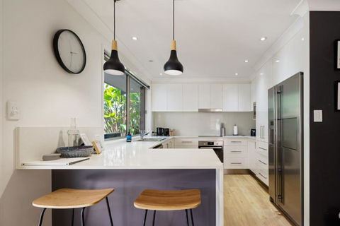 Sandy Dunes Retreat Pet-Friendly Wurtulla Home - Accommodation Mount Tamborine 3