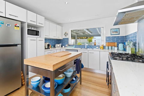 SANTORINI BEACH HOUSE SAFETY BEACH - Accommodation Mount Tamborine 2