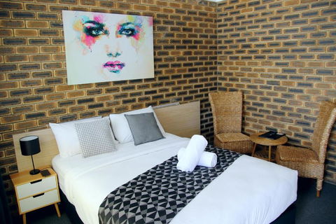 Squatters Homestead Motel - Accommodation Mount Tamborine 0