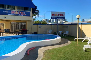 Sunburst Motel with Accommodation Mount Tamborine