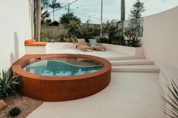 The Cheshire Cat Boutique Motel with Accommodation Mount Tamborine