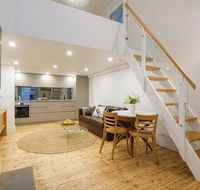 Beachside luxury loft apartment - Accommodation Mount Tamborine