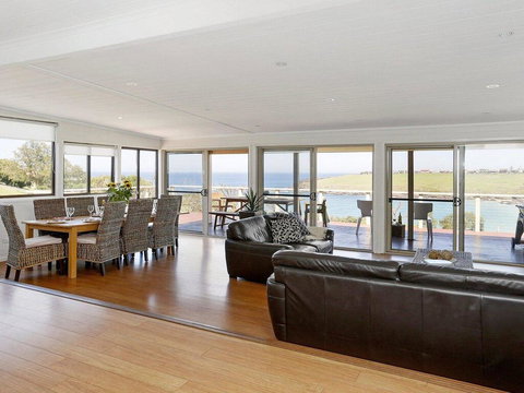 Beachview - Walking Track Straight Down To The Beach - Accommodation Mount Tamborine 1