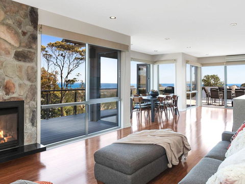 Bella Vista - Simply Stunning, Amazing Panoramic Bay Views! - Accommodation Mount Tamborine 2