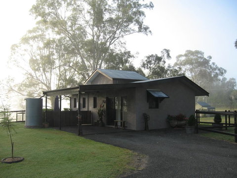 Belvoir B&B Cottages - Accommodation Mount Tamborine 2