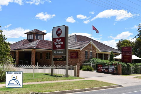 Best Western Plus All Settlers Motor Inn - Accommodation Mount Tamborine 0
